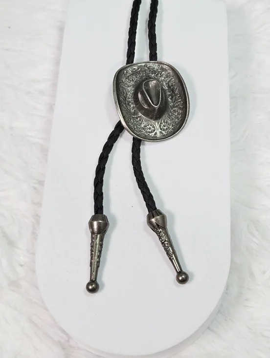 Silver Cowboy Hat Bolo Tie Cowboy Life Western Necklace Country Rugged Rodeo - Picture 2 of 5